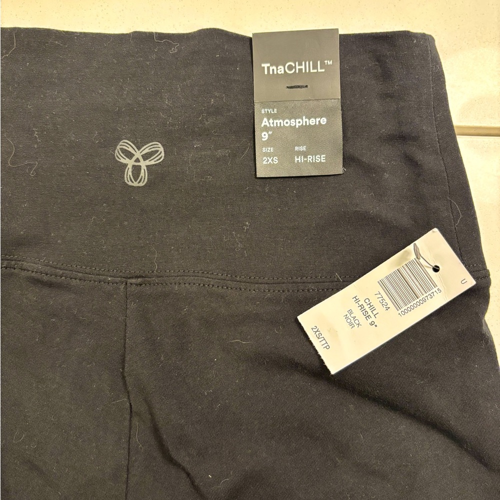 Aritzia TNA CHILL atmosphere 9”
